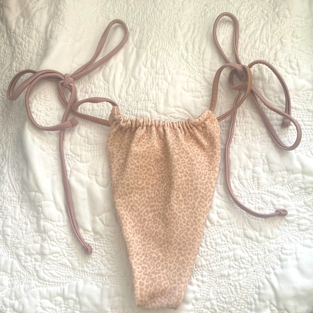 Frankie’s Bikinis Coco Cheetah Tia Terry String Bikini Bottom worn once medium